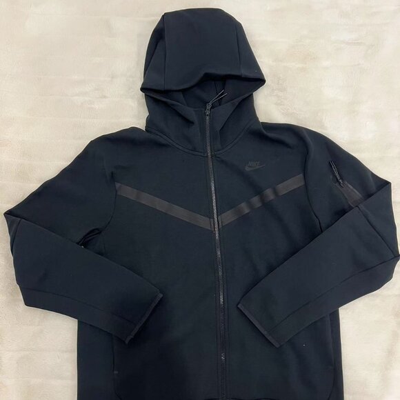 💗NWT Nike Sportswear Tech Fleece Full-Zip Hoodie 💗 - Picture 1 of 6